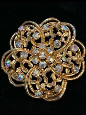 Vintage floral aurora borealis brooch